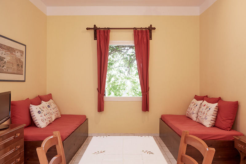 Spetses Retreat Accommodation Ngoại thất bức ảnh