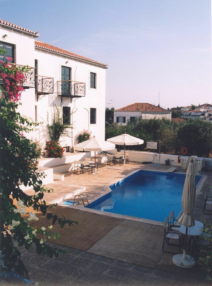 Spetses Retreat Accommodation Ngoại thất bức ảnh